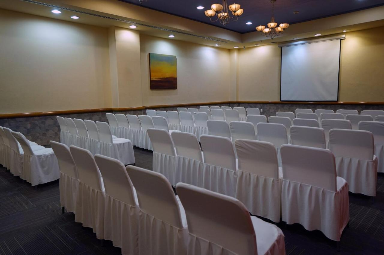 Gamma By Fiesta Americ Xalapa Nubara Εξωτερικό φωτογραφία A conference room at the hotel