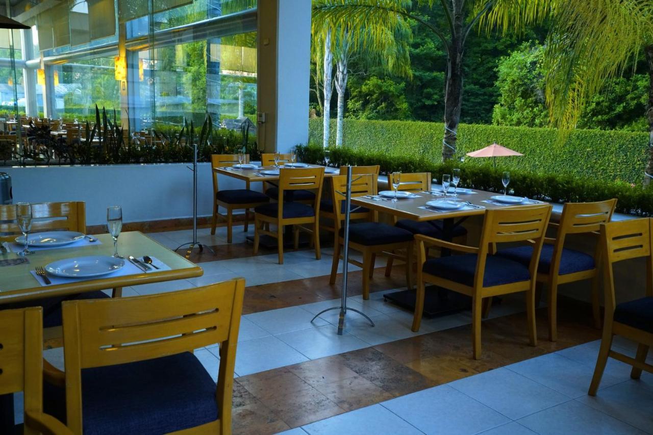 Gamma By Fiesta Americ Xalapa Nubara Εξωτερικό φωτογραφία The restaurant